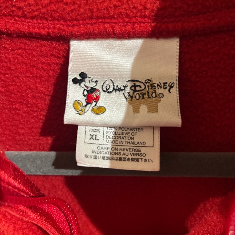 Disney 1/4 zip Fleece Jacket Size adult XL
In good condition - Picture 4 of 4